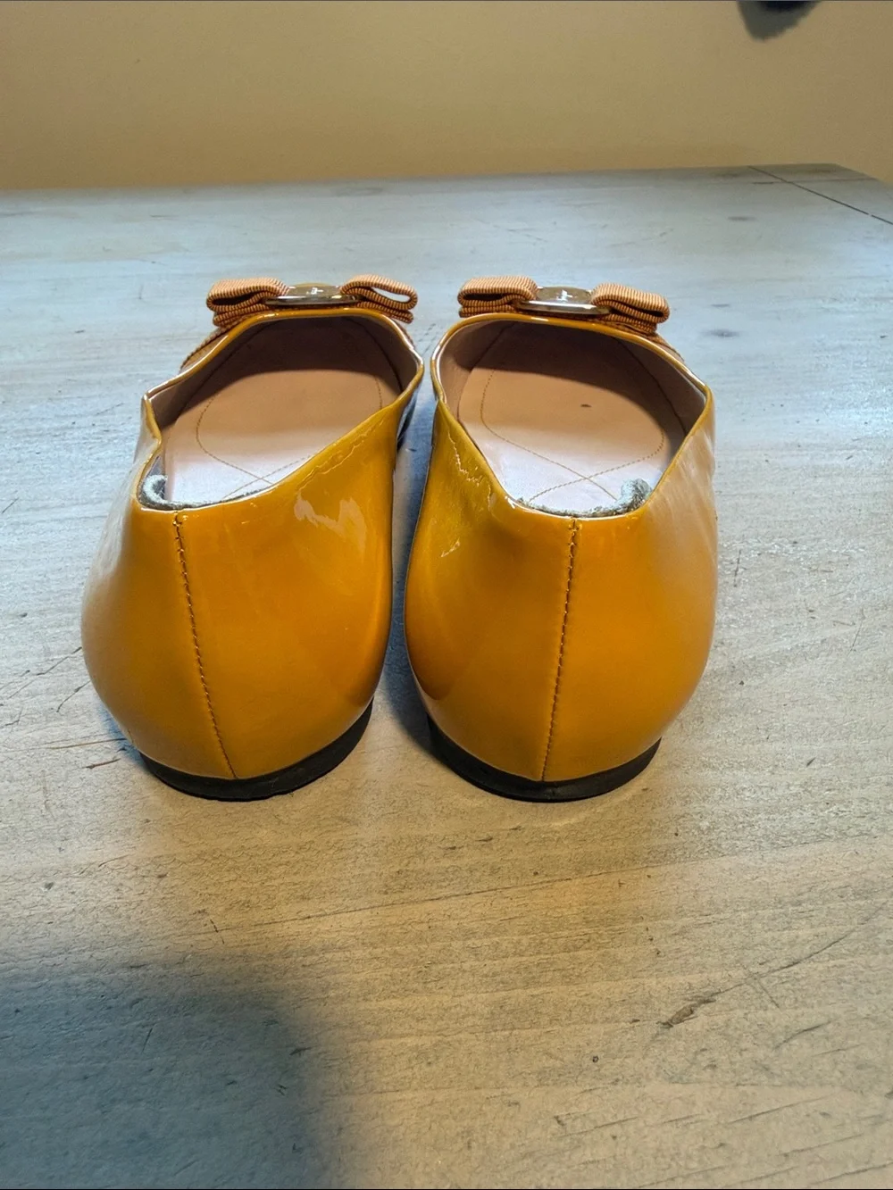 Salvatore Ferragamo Varina Patent Leather Bow Flats Size 5.5